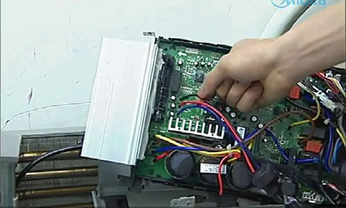 新巴尔虎左美的空调电话是多少